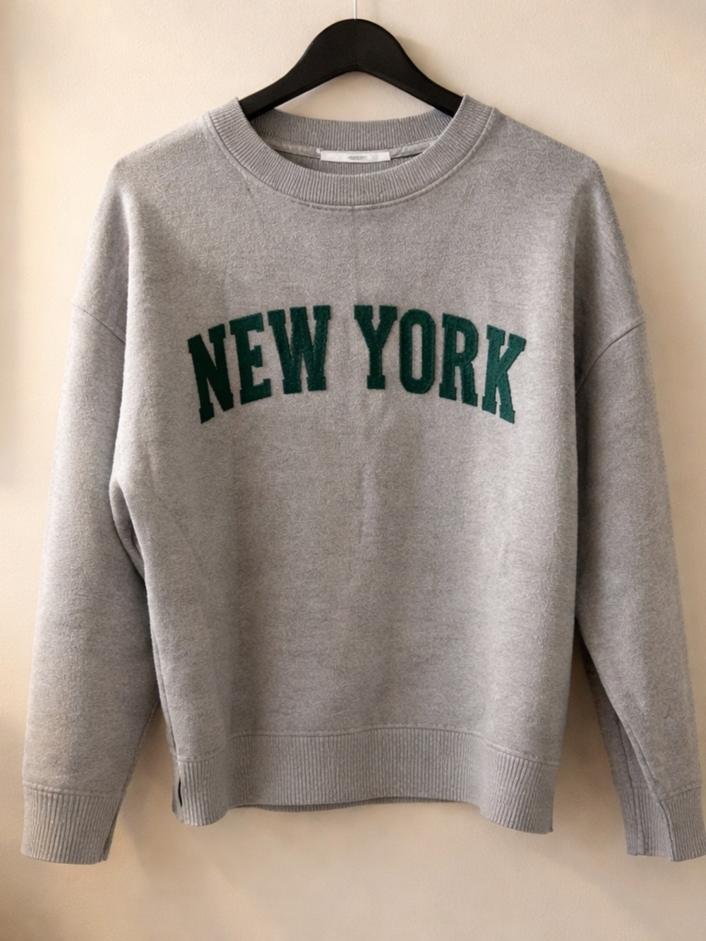 New York Green Lettering Gray Crewneck Sweatshirt